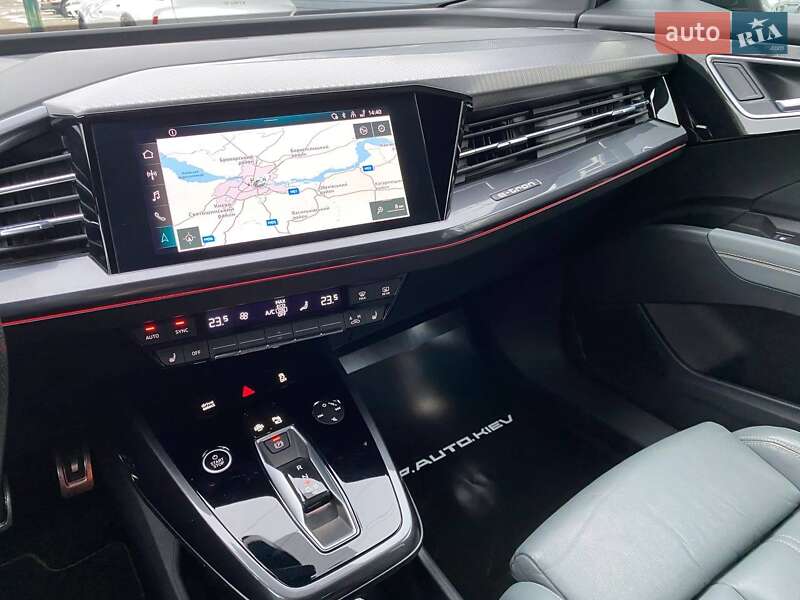 Внедорожник / Кроссовер Audi Q4 e-tron 2021 в Киеве