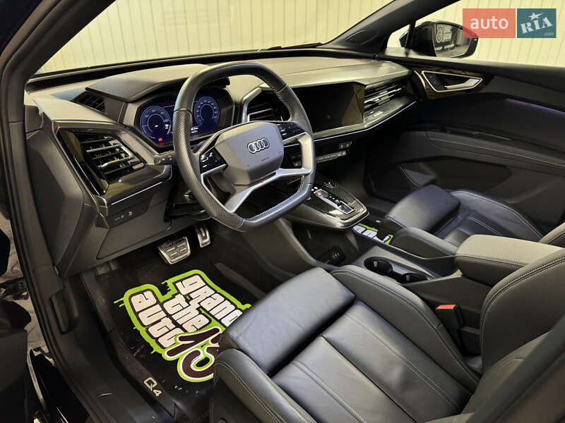 Внедорожник / Кроссовер Audi Q4 e-tron 2024 в Киеве