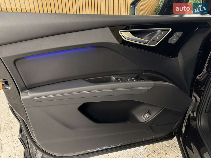 Внедорожник / Кроссовер Audi Q4 e-tron 2024 в Киеве