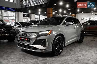 Внедорожник / Кроссовер Audi Q4 e-tron 2024 в Одессе