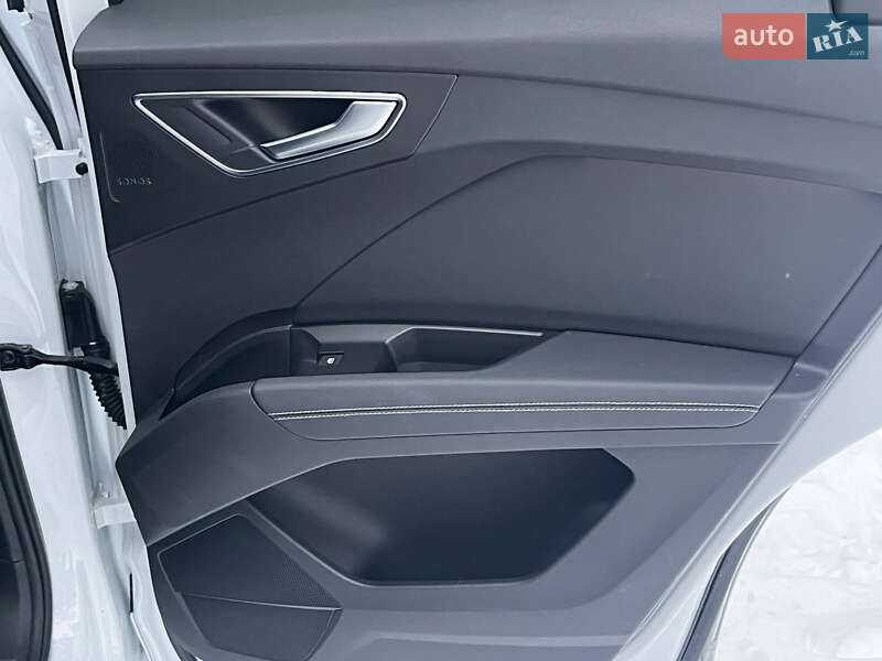 Внедорожник / Кроссовер Audi Q4 e-tron 2023 в Киеве фото 29 Внедорожник / Кроссовер Audi Q4 e-tron 2023 в Киеве