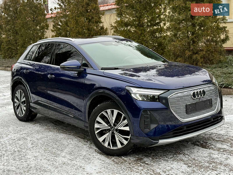 Позашляховик / Кросовер Audi Q4 e-tron 2021 в Дніпрі