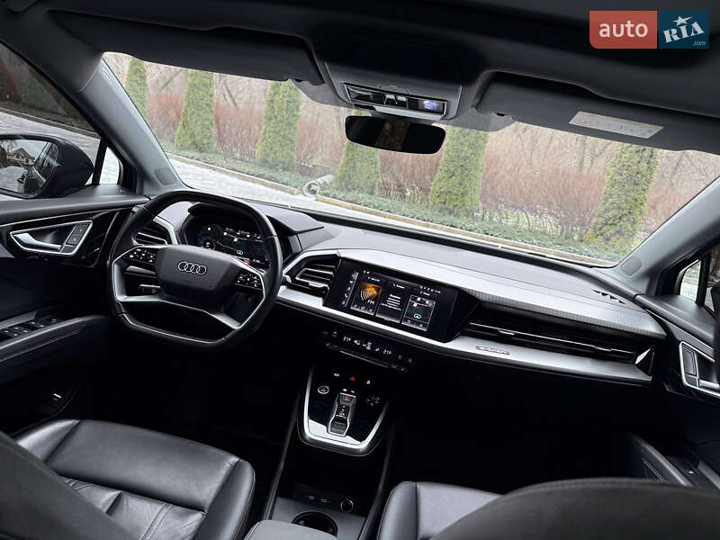 Позашляховик / Кросовер Audi Q4 e-tron 2021 в Дніпрі