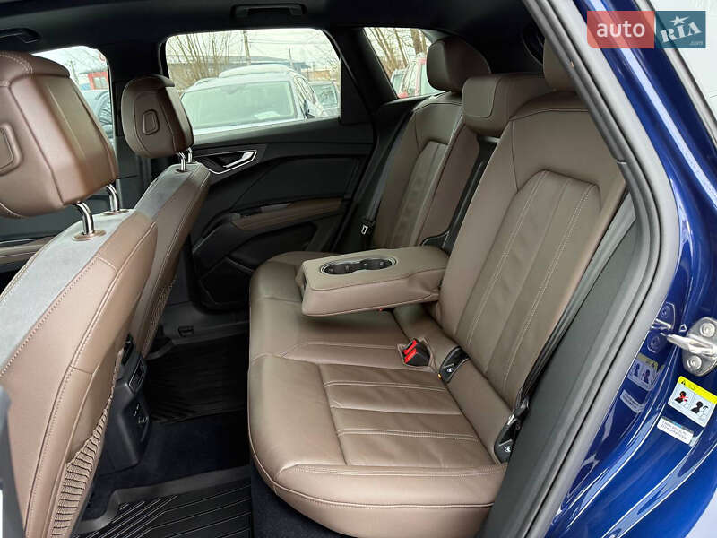 Внедорожник / Кроссовер Audi Q4 e-tron 2023 в Коломые