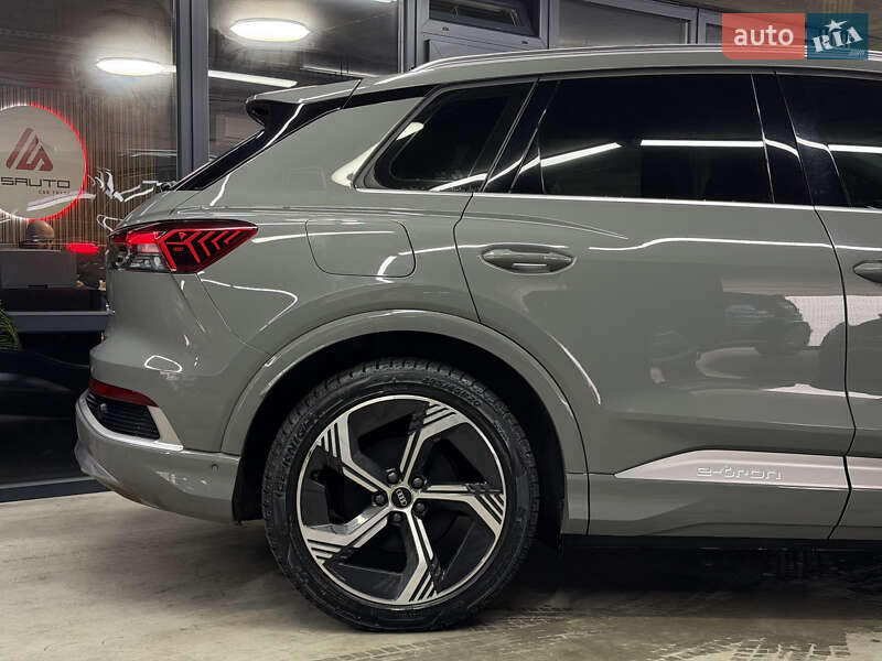Внедорожник / Кроссовер Audi Q4 e-tron 2023 в Одессе