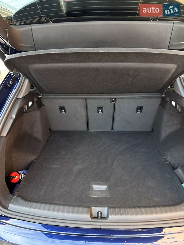 Внедорожник / Кроссовер Audi Q4 e-tron 2022 в Каменец-Подольском