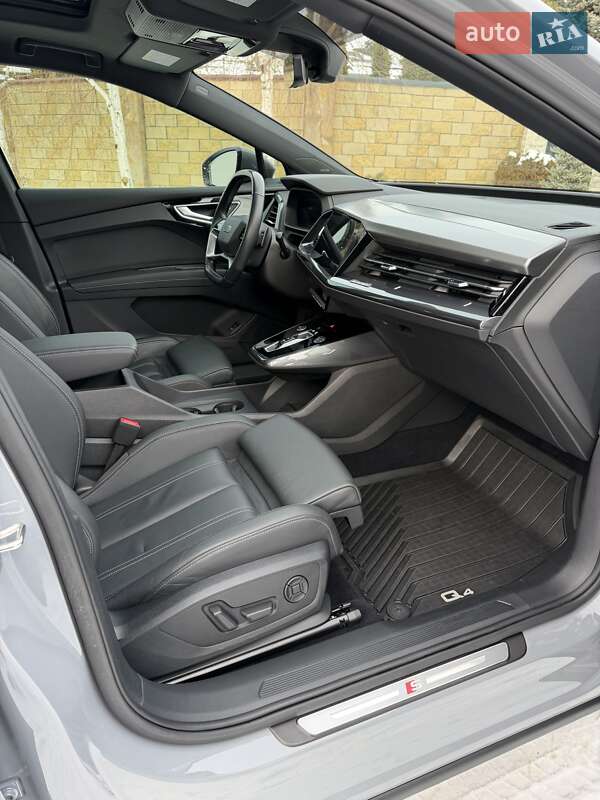 Внедорожник / Кроссовер Audi Q4 e-tron 2023 в Харькове