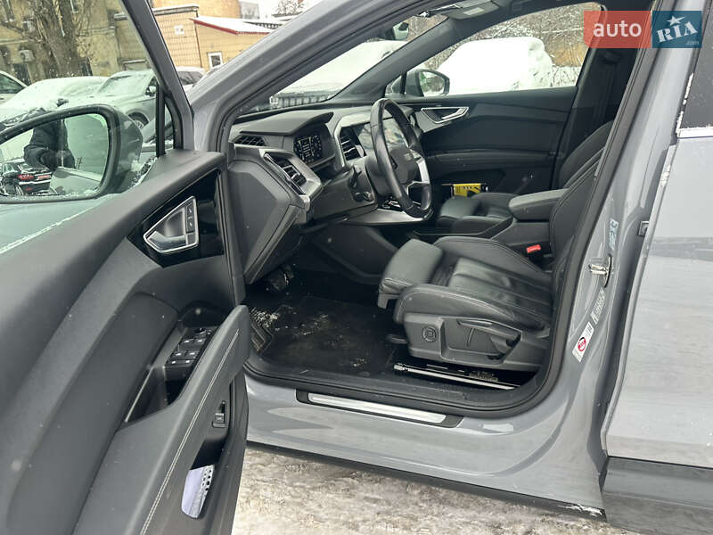 Внедорожник / Кроссовер Audi Q4 e-tron 2021 в Киеве