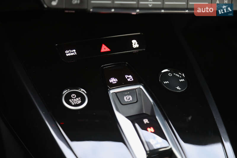 Внедорожник / Кроссовер Audi Q4 e-tron 2023 в Харькове фото 18 Внедорожник / Кроссовер Audi Q4 e-tron 2023 в Харькове
