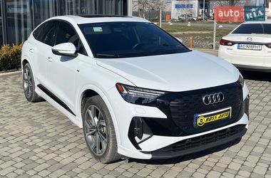 Внедорожник / Кроссовер Audi Q4 e-tron 2024 в Мукачево