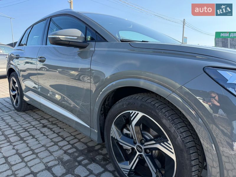 Внедорожник / Кроссовер Audi Q4 e-tron 2025 в Львове
