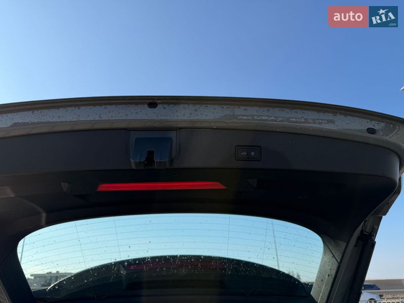 Внедорожник / Кроссовер Audi Q4 e-tron 2025 в Львове
