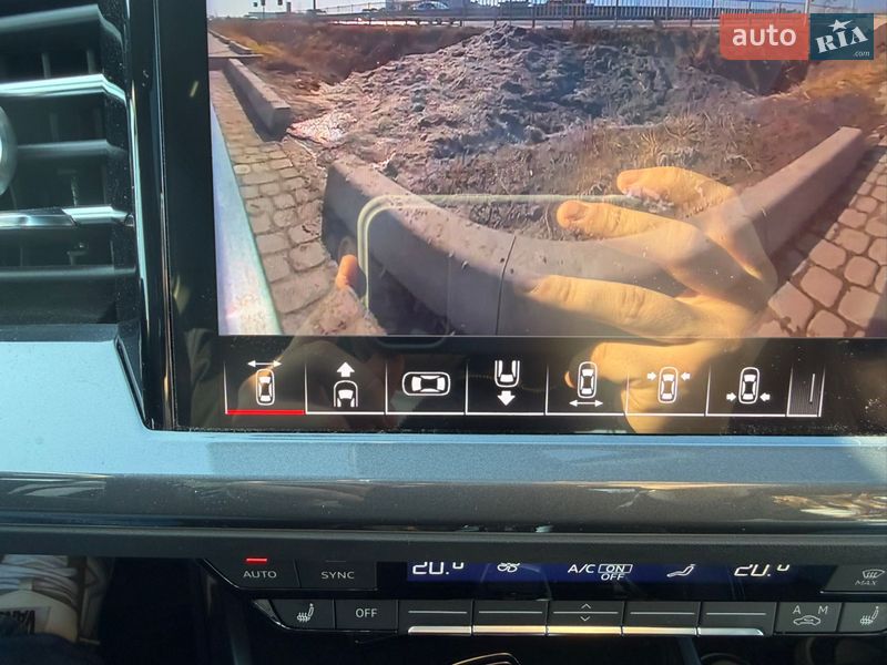 Внедорожник / Кроссовер Audi Q4 e-tron 2025 в Львове