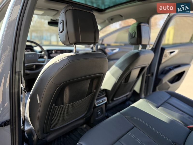 Внедорожник / Кроссовер Audi Q4 e-tron 2023 в Днепре