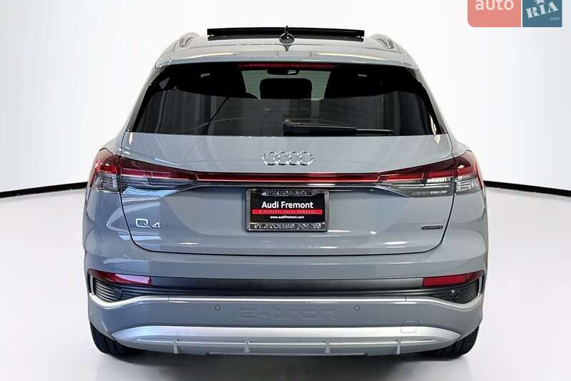 Позашляховик / Кросовер Audi Q4 e-tron 2024 в Львові