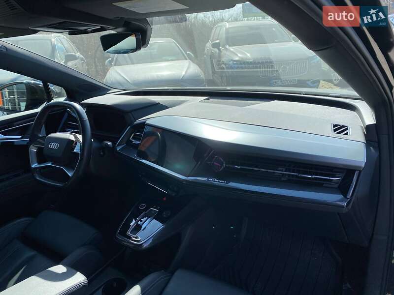 Внедорожник / Кроссовер Audi Q4 e-tron 2022 в Львове