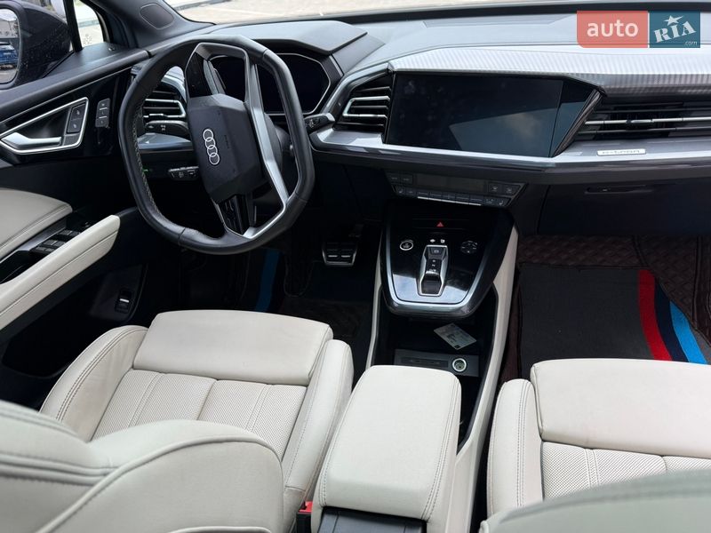 Внедорожник / Кроссовер Audi Q4 e-tron 2022 в Львове