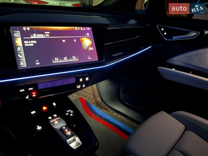 Внедорожник / Кроссовер Audi Q4 e-tron 2022 в Львове