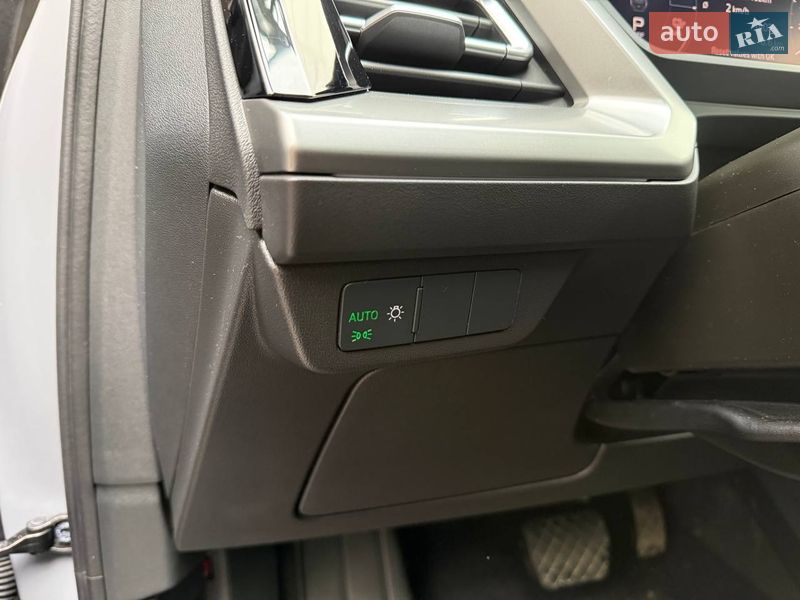 Внедорожник / Кроссовер Audi Q4 e-tron 2023 в Киеве фото 15 Внедорожник / Кроссовер Audi Q4 e-tron 2023 в Киеве