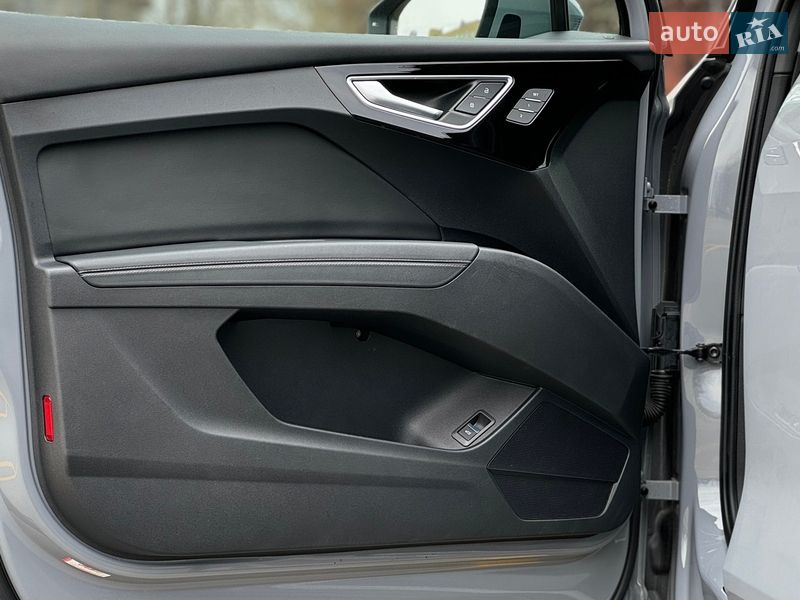 Внедорожник / Кроссовер Audi Q4 e-tron 2022 в Киеве фото 18 Внедорожник / Кроссовер Audi Q4 e-tron 2022 в Киеве