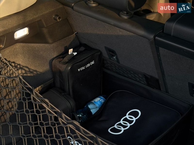 Позашляховик / Кросовер Audi Q4 e-tron 2022 в Дрогобичі