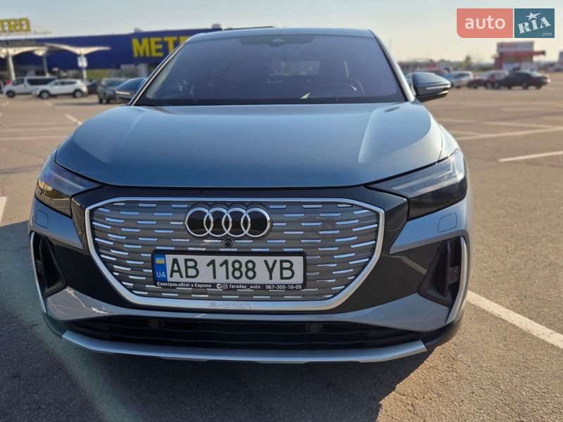 Позашляховик / Кросовер Audi Q4 e-tron 2022 в Вінниці