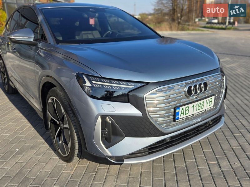 Позашляховик / Кросовер Audi Q4 e-tron 2022 в Вінниці