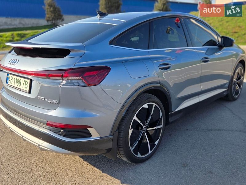 Позашляховик / Кросовер Audi Q4 e-tron 2022 в Вінниці