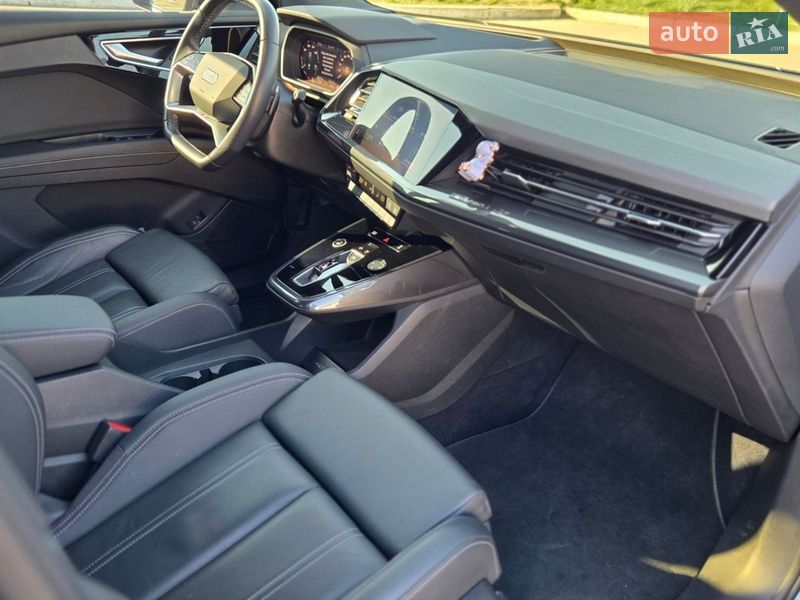 Позашляховик / Кросовер Audi Q4 e-tron 2022 в Вінниці