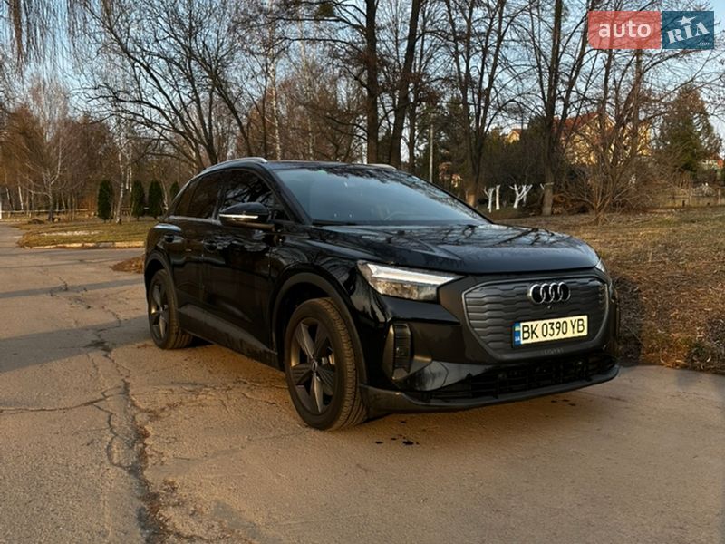 Audi Q4 e-tron 2023 Audi Q4 e-tron 2023