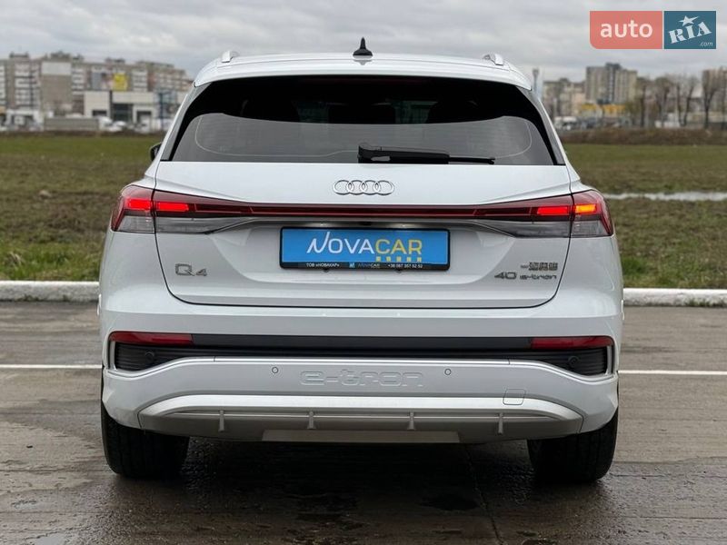 Позашляховик / Кросовер Audi Q4 e-tron 2023 в Києві