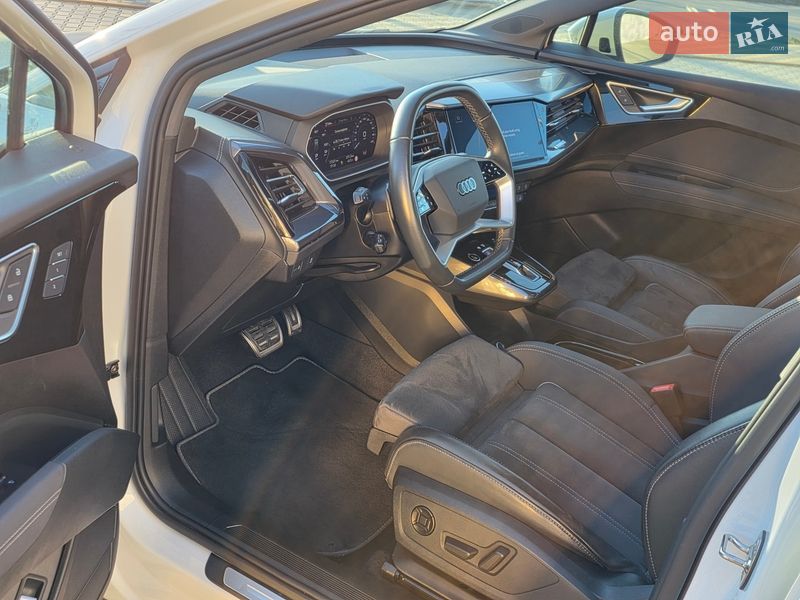 Позашляховик / Кросовер Audi Q4 e-tron 2023 в Одесі