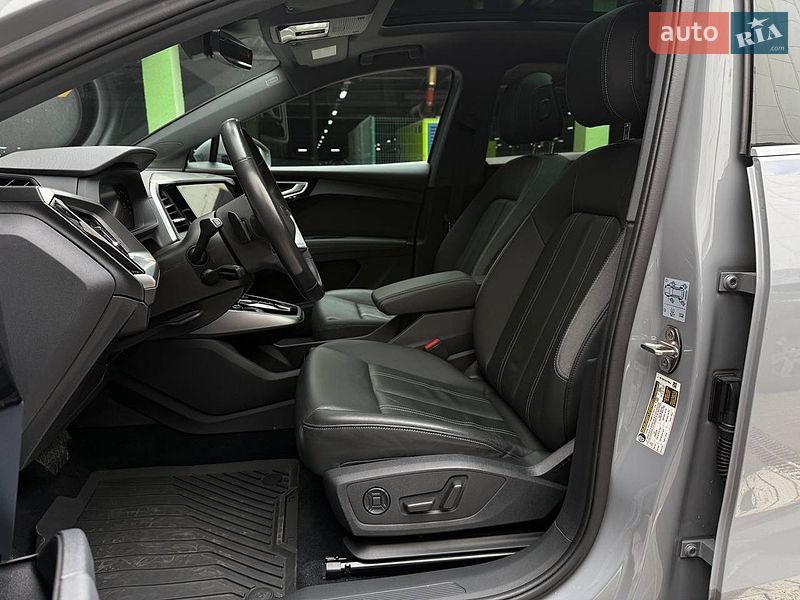 Позашляховик / Кросовер Audi Q4 e-tron 2023 в Києві