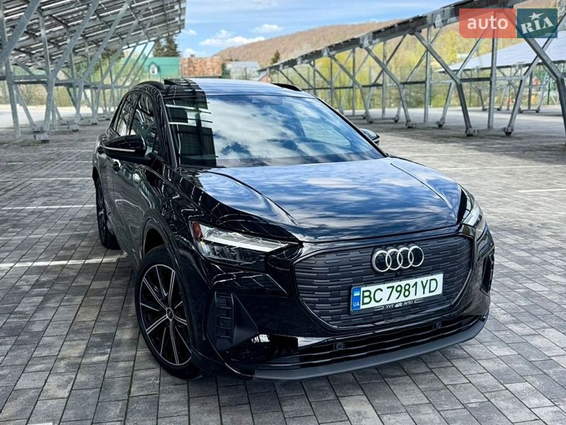 Внедорожник / Кроссовер Audi Q4 e-tron 2024 в Львове