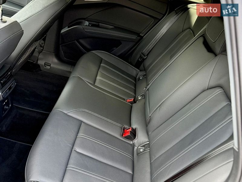 Внедорожник / Кроссовер Audi Q4 e-tron 2024 в Львове