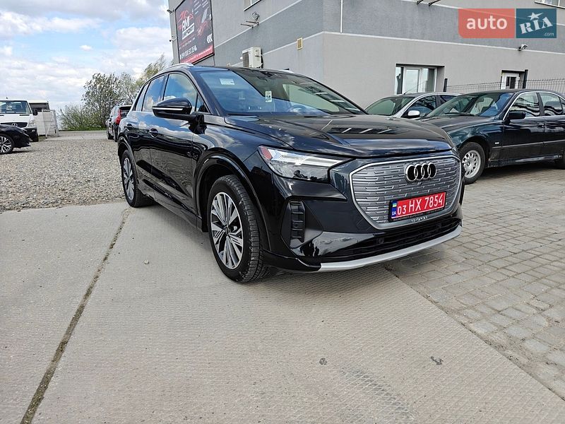 Внедорожник / Кроссовер Audi Q4 e-tron 2024 в Ивано-Франковске