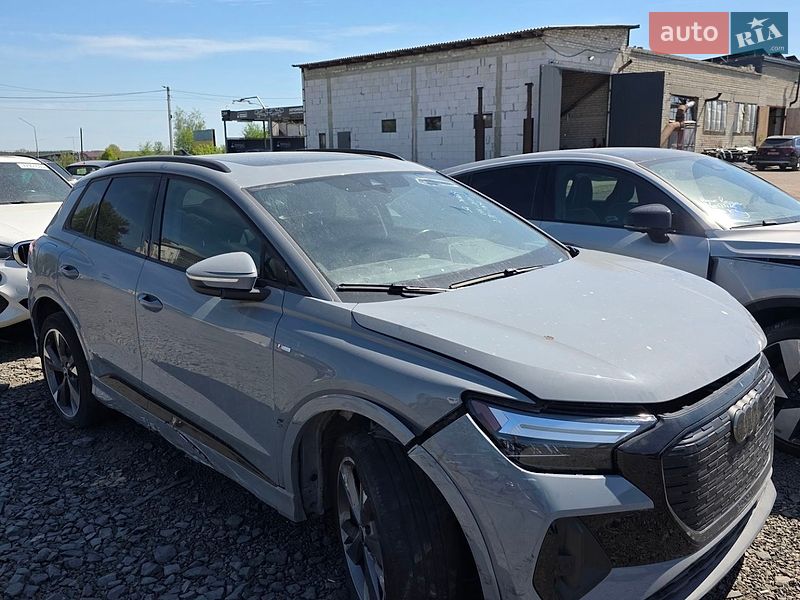 Внедорожник / Кроссовер Audi Q4 e-tron 2023 в Ковеле