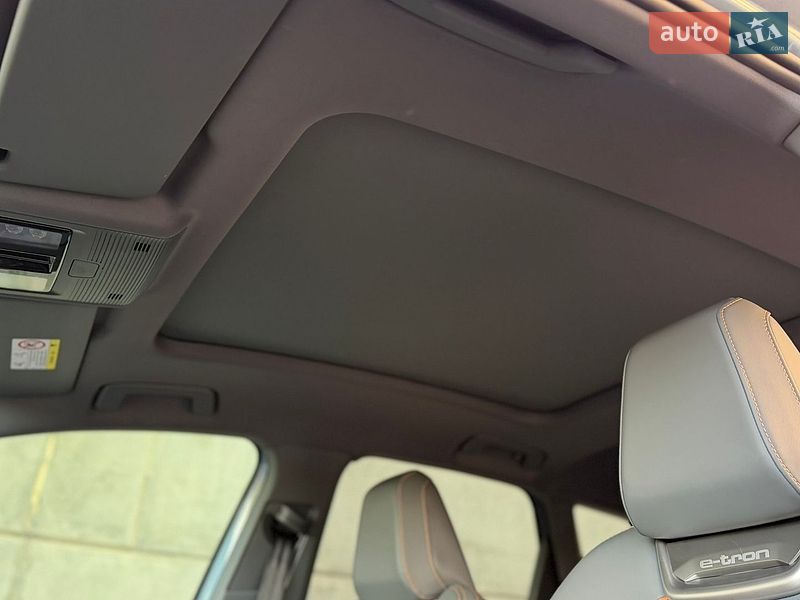 Внедорожник / Кроссовер Audi Q4 e-tron 2023 в Киеве фото 10 Внедорожник / Кроссовер Audi Q4 e-tron 2023 в Киеве