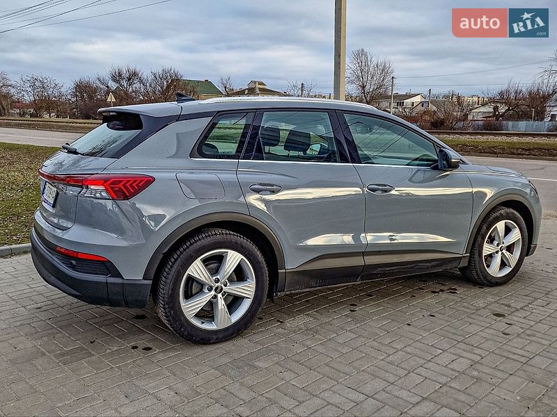 Внедорожник / Кроссовер Audi Q4 e-tron 2022 в Кременчуге