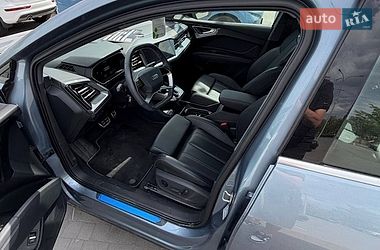 Внедорожник / Кроссовер Audi Q4 e-tron 2024 в Львове