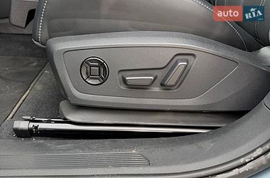 Внедорожник / Кроссовер Audi Q4 e-tron 2024 в Львове