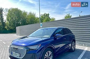 Внедорожник / Кроссовер Audi Q4 e-tron 2022 в Каменец-Подольском