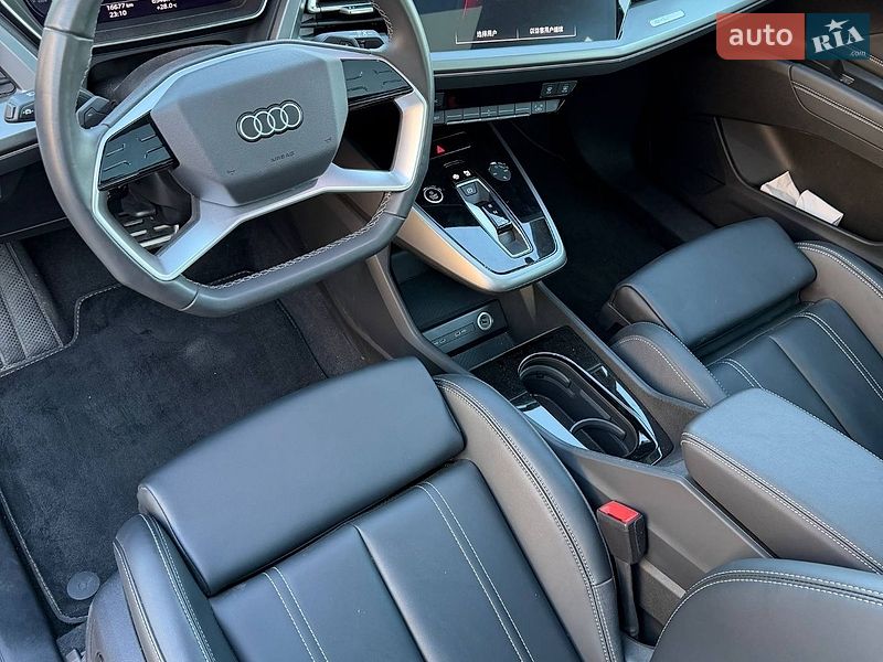 Внедорожник / Кроссовер Audi Q4 e-tron 2024 в Виннице