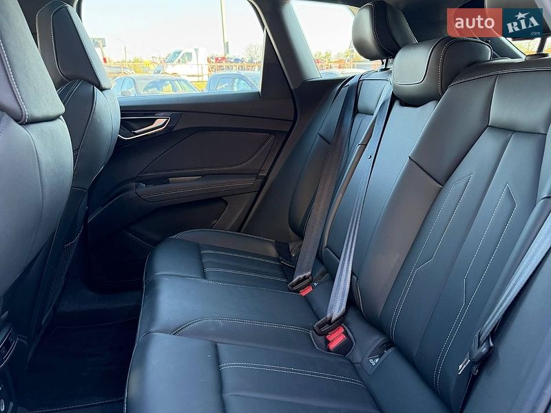 Внедорожник / Кроссовер Audi Q4 e-tron 2024 в Виннице