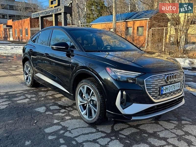 Audi Q4 e-tron 2023