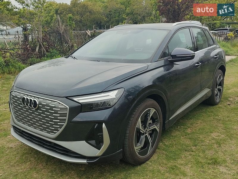 Audi Q4 e-tron 2024