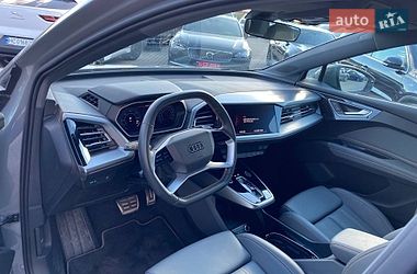 Внедорожник / Кроссовер Audi Q4 e-tron 2024 в Львове