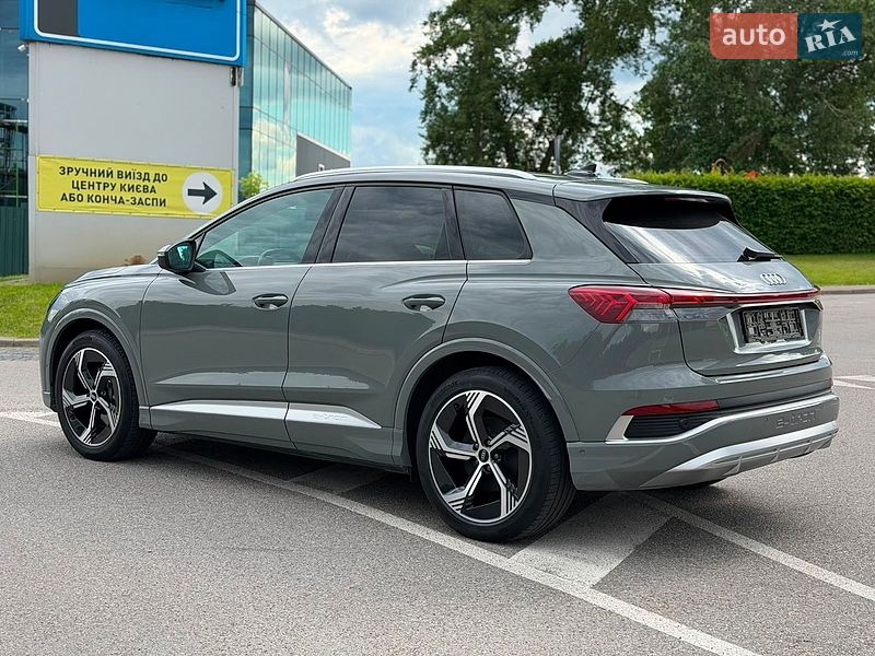 Внедорожник / Кроссовер Audi Q4 e-tron 2023 в Киеве