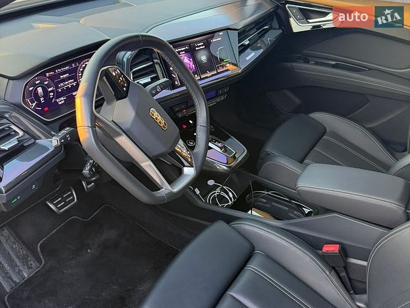 Позашляховик / Кросовер Audi Q4 e-tron 2024 в Василькові
