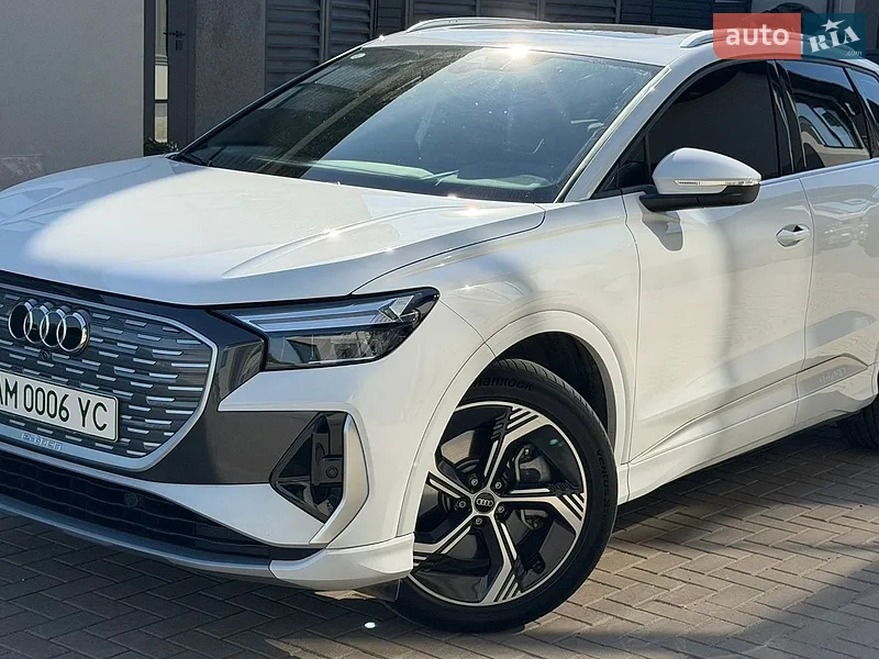 Audi Q4 e-tron 2024